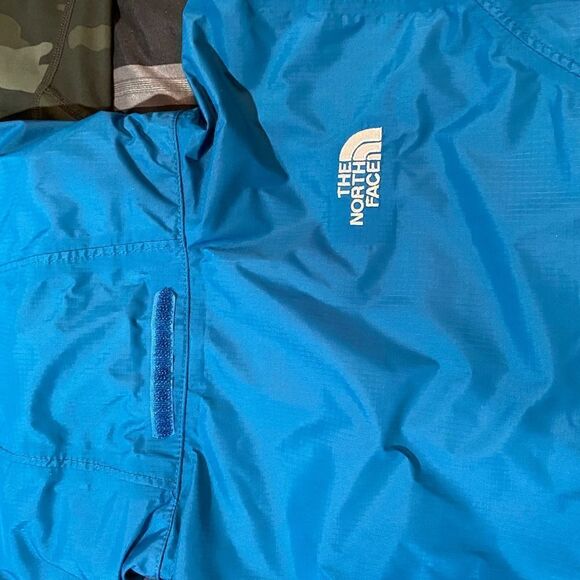 North Face blue windbreaker rain jacket - Picture 4 of 10